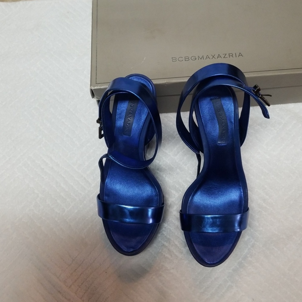 Bcbg Maxazria Wedges!